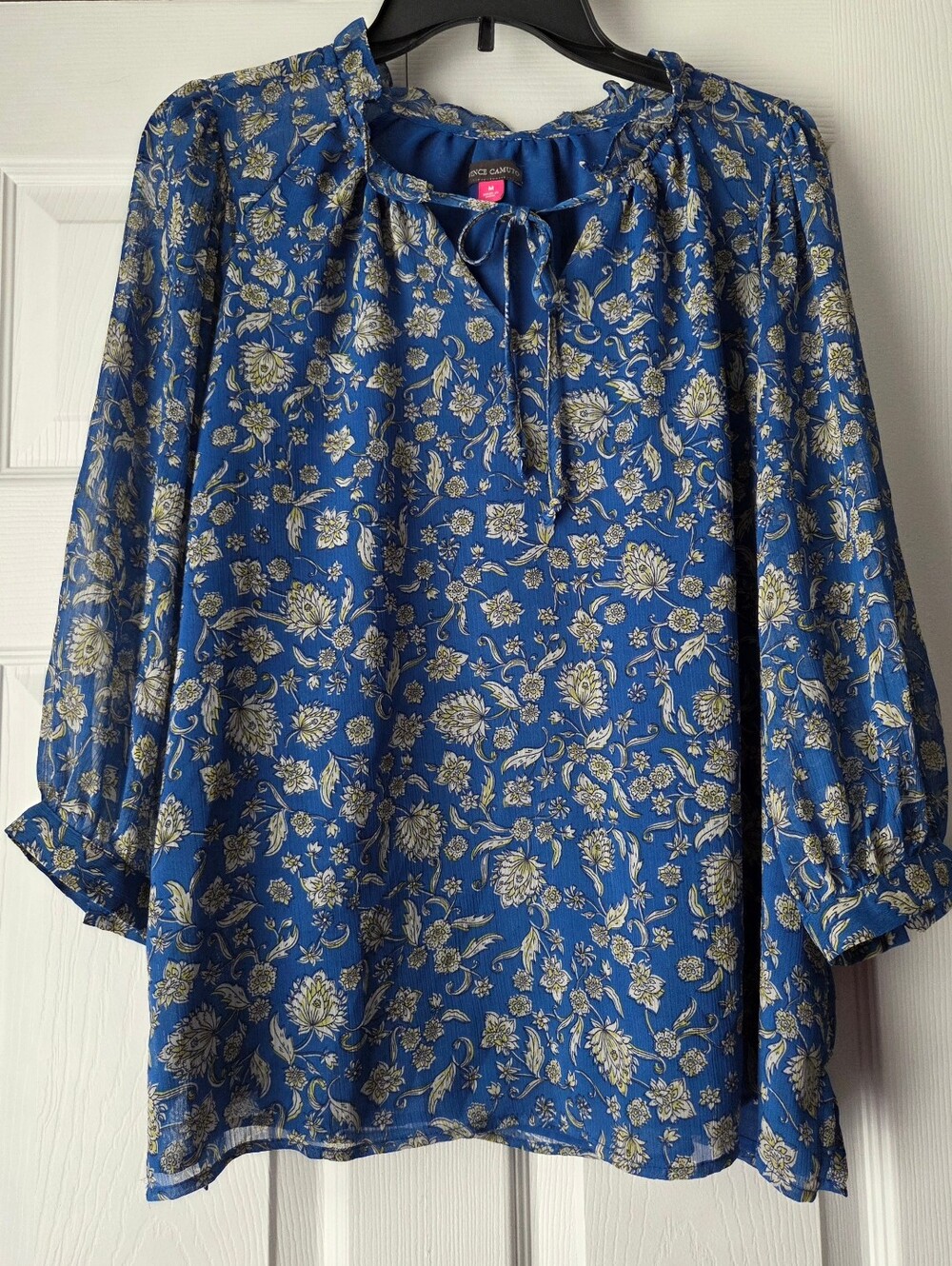 Vince Camuto Blue Floral Tie-Neck Blouse Size M - Picture 2 of 10